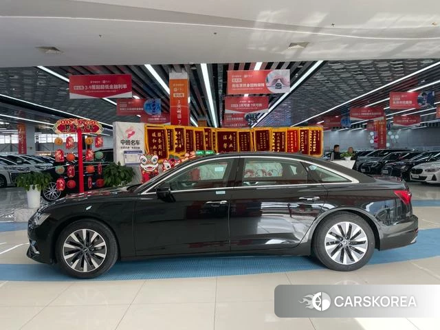 Audi A6L id 4348964 из Китая 10