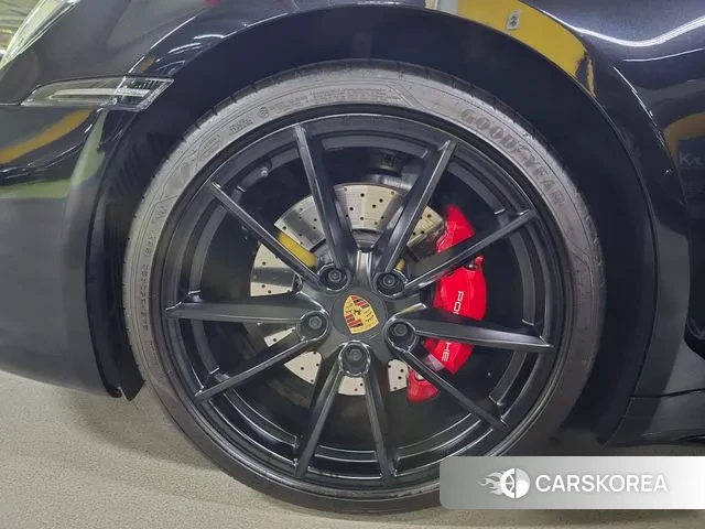 Porsche 911(992) id 3592902 из Кореи 10