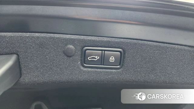 Hyundai The New Grandeur IG Hybrid id 4202918 из Кореи 10