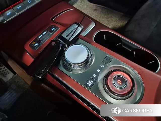 Genesis GV70 id 3655636 из Кореи 10