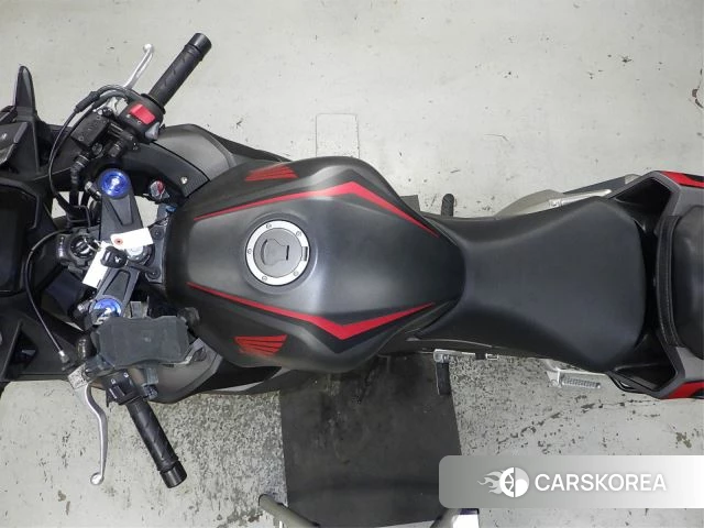 Проданный Honda CBR400R id 3994834 из Японии, фото 10