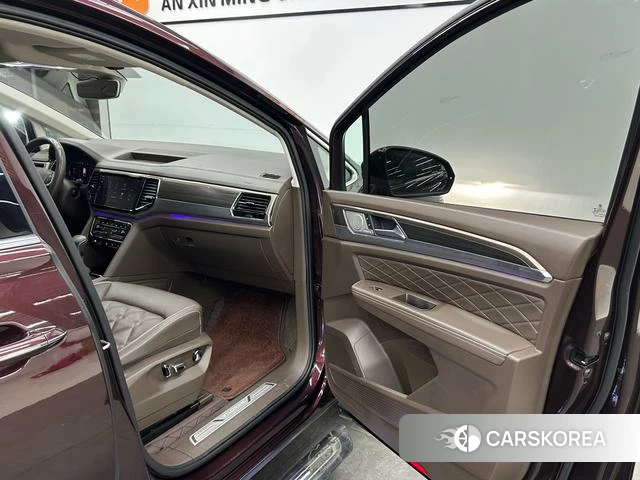 Volkswagen Weiran id 4273561 из Китая 10