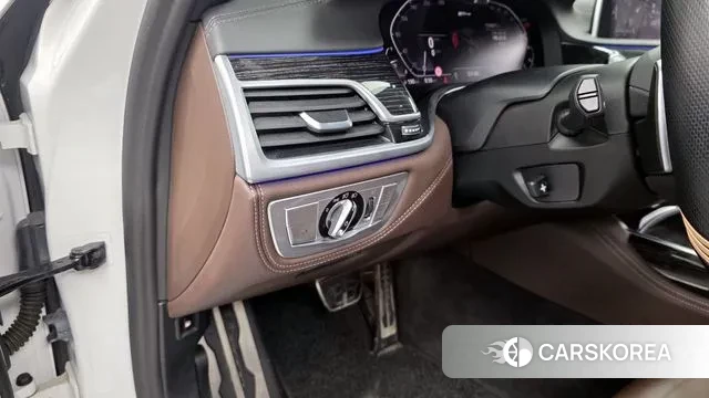 BMW 7 Series (G11) id 3412281 из Кореи 10