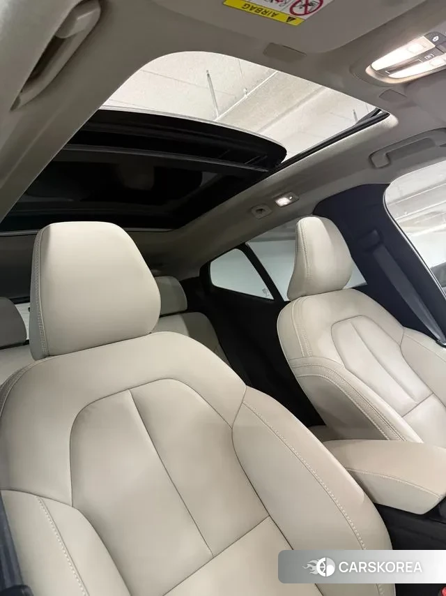 Volvo XC40 id 3415499 из Кореи 10