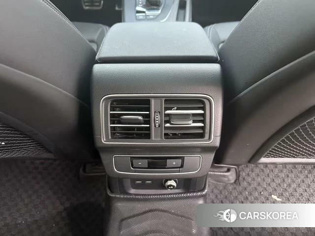 Audi Q5L id 4274457 из Китая 10