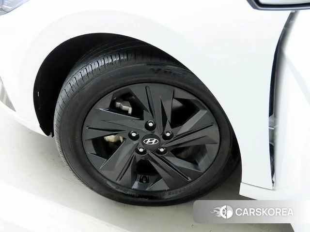 Hyundai Avante Hybrid (CN7) id 3897961 из Кореи 10