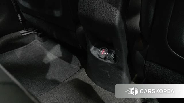 Kia Stonic id 3795867 из Кореи 10
