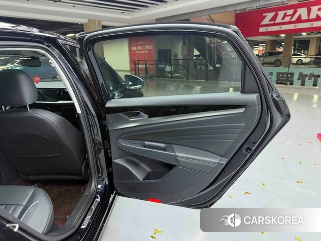 Volkswagen Passat id 4314205 из Китая 10