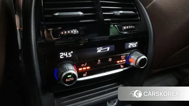 BMW 5 Series (G30) id 3698944 из Кореи 10