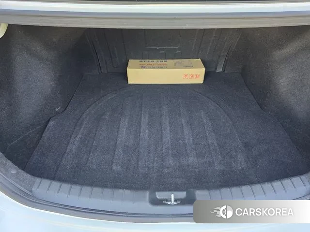 Hyundai Avante AD id 3206014 из Кореи 10