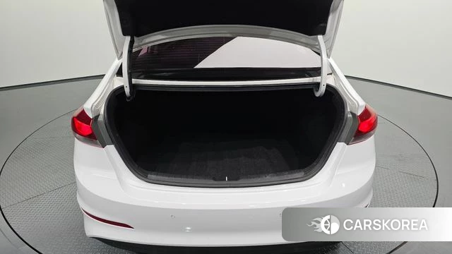 Hyundai Avante AD id 4605514 из Кореи 10