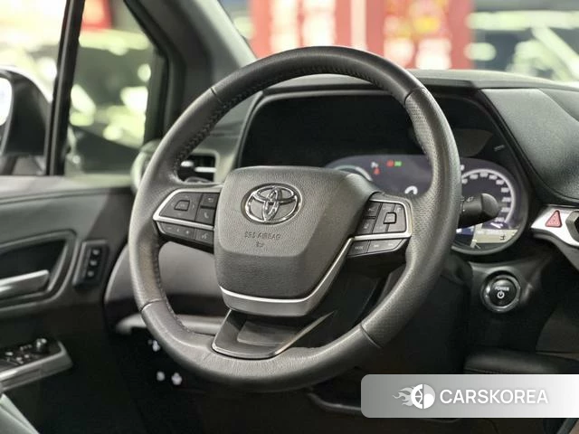 Toyota Grevia id 4208024 из Китая 10