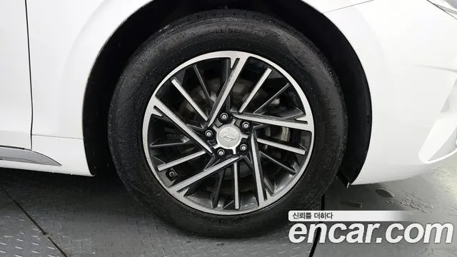 Hyundai The New Grandeur IG id 2705583 из Кореи 10