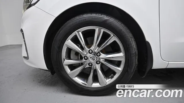 Kia The New Carnival id 2827582 из Кореи 10