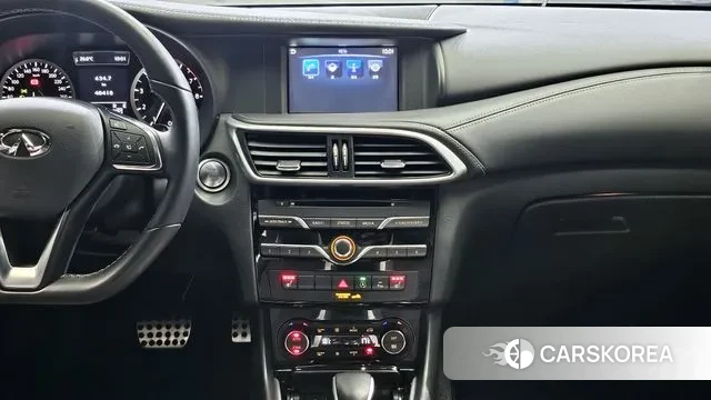 Infiniti Q30 id 2986200 из Кореи 10