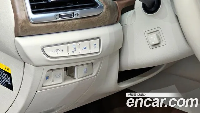 Genesis G90 id 2329865 из Кореи 10