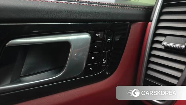 Porsche Cayenne (PO536) id 4482266 из Кореи 10