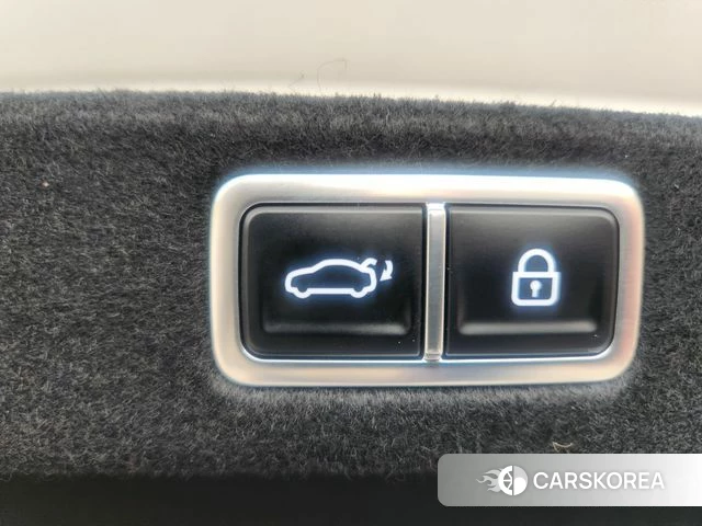 Hyundai Grandeur Hybrid (GN7) id 4921229 из Кореи 10
