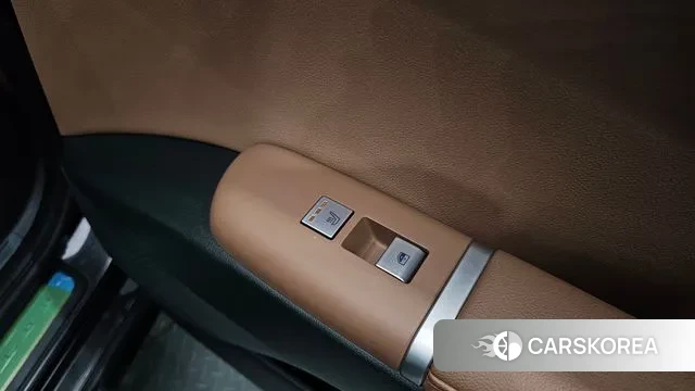 Hyundai Grandeur Hybrid (GN7) id 3042573 из Кореи 10