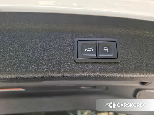 Audi Q3 (F3) id 4419737 из Кореи 10