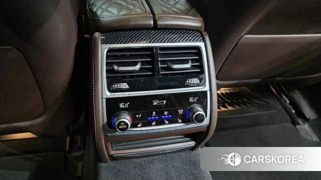 BMW 7 Series (G11) id 4551476 из Кореи 10