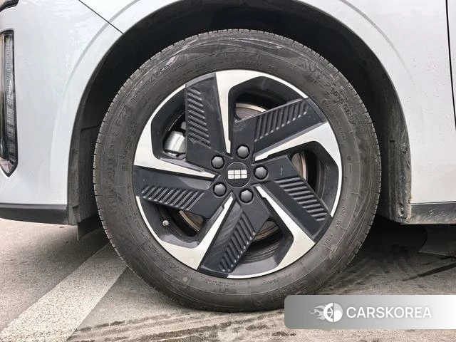 Geely Galaxy Galaxy L6 id 3945134 из Китая 10