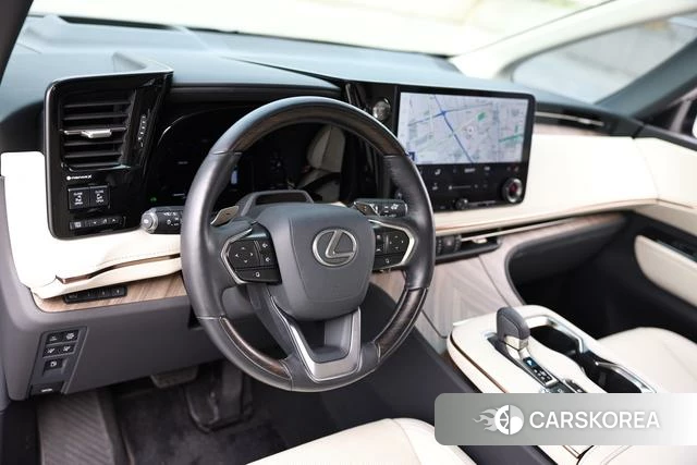 Lexus LM id 4353532 из Китая 10