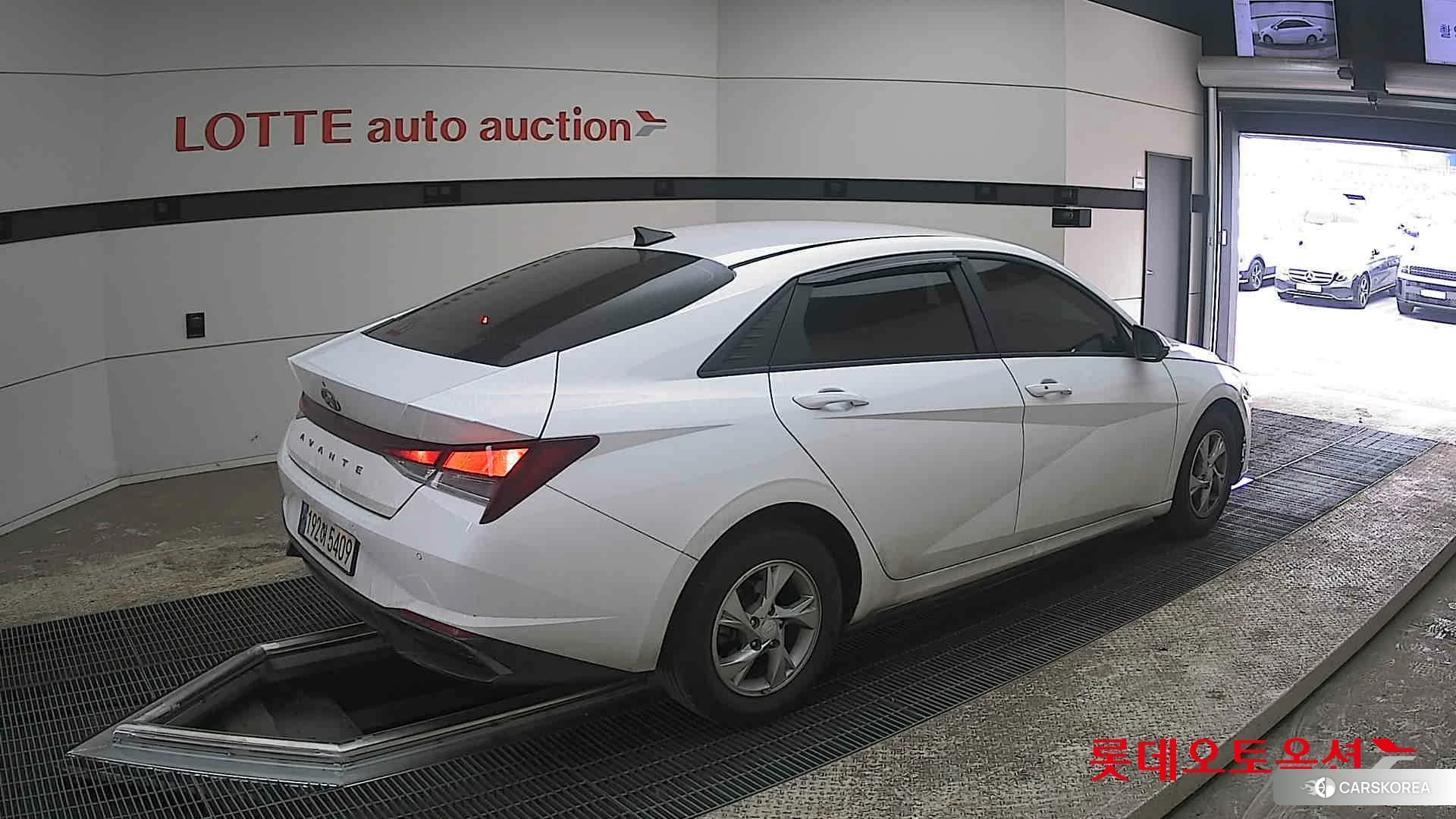 Hyundai Avante id 3869339 из Кореи 10