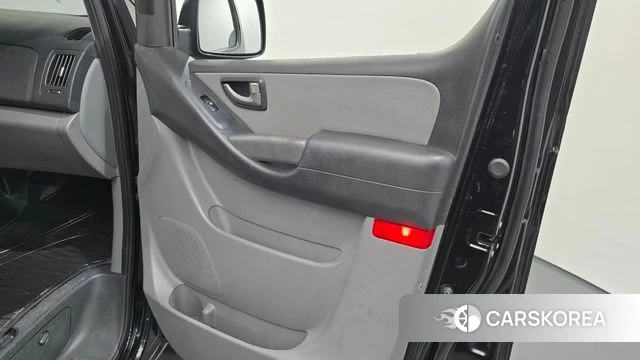 Hyundai The New Grand Starex id 4430234 из Кореи 10