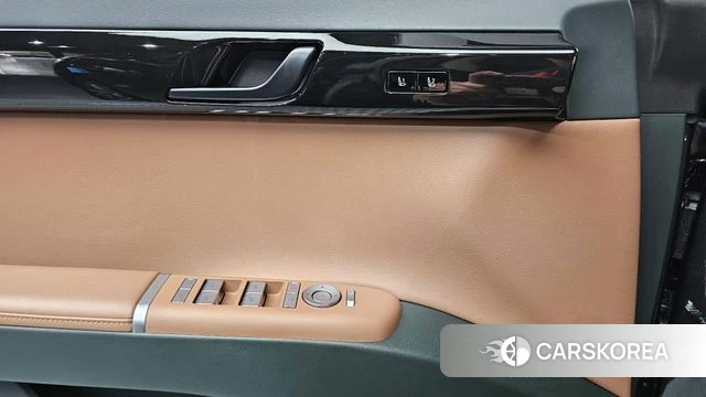 Hyundai Grandeur Hybrid (GN7) id 4921892 из Кореи 10