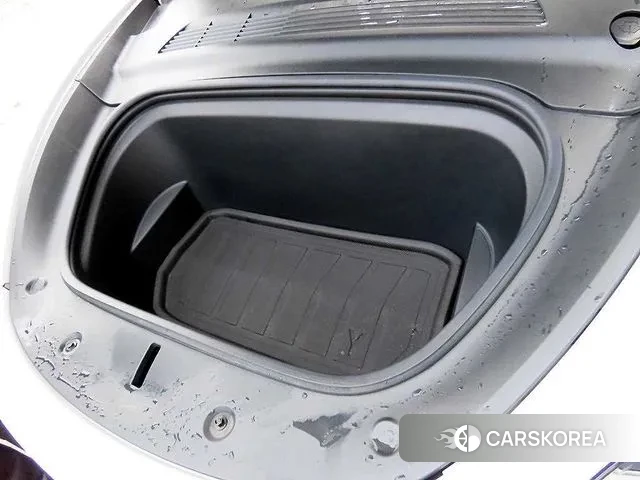 Tesla Model Y id 3694875 из Кореи 10