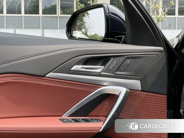 BMW X1 id 4290893 из Китая 10