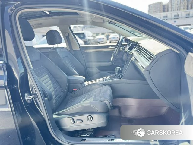 Volkswagen Magotan id 4394045 из Китая 10