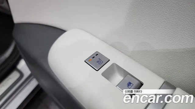 Hyundai Grandeur Hybrid (GN7) id 2832316 из Кореи 10