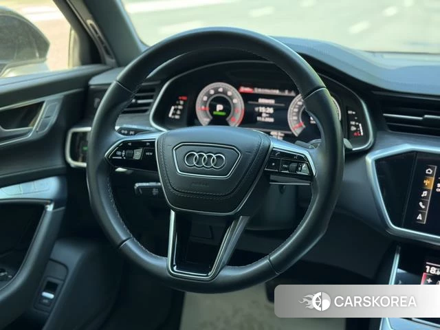 Audi A6L id 4301833 из Китая 10