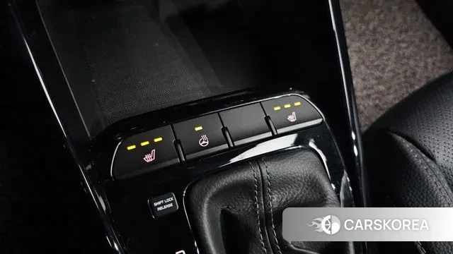 Kia Stonic id 3737125 из Кореи 10