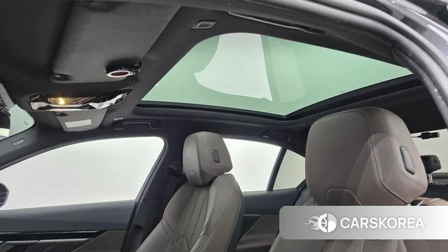 BMW 5 Series (G60) id 3891515 из Кореи 10