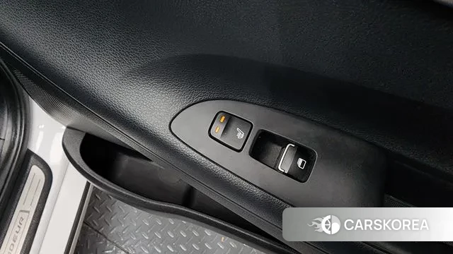 Hyundai Grandeur IG id 3428947 из Кореи 10