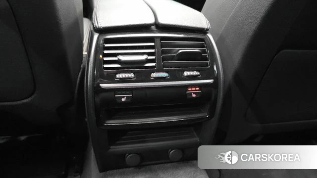 BMW 5 Series (G30) id 3966093 из Кореи 10