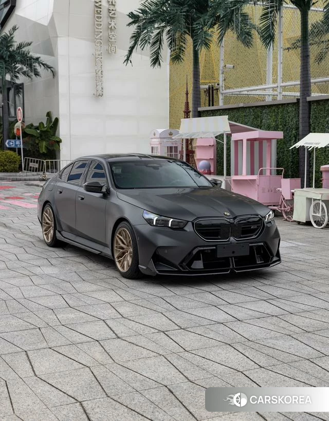 BMW M5 PHEV id 3908795 из Китая 10