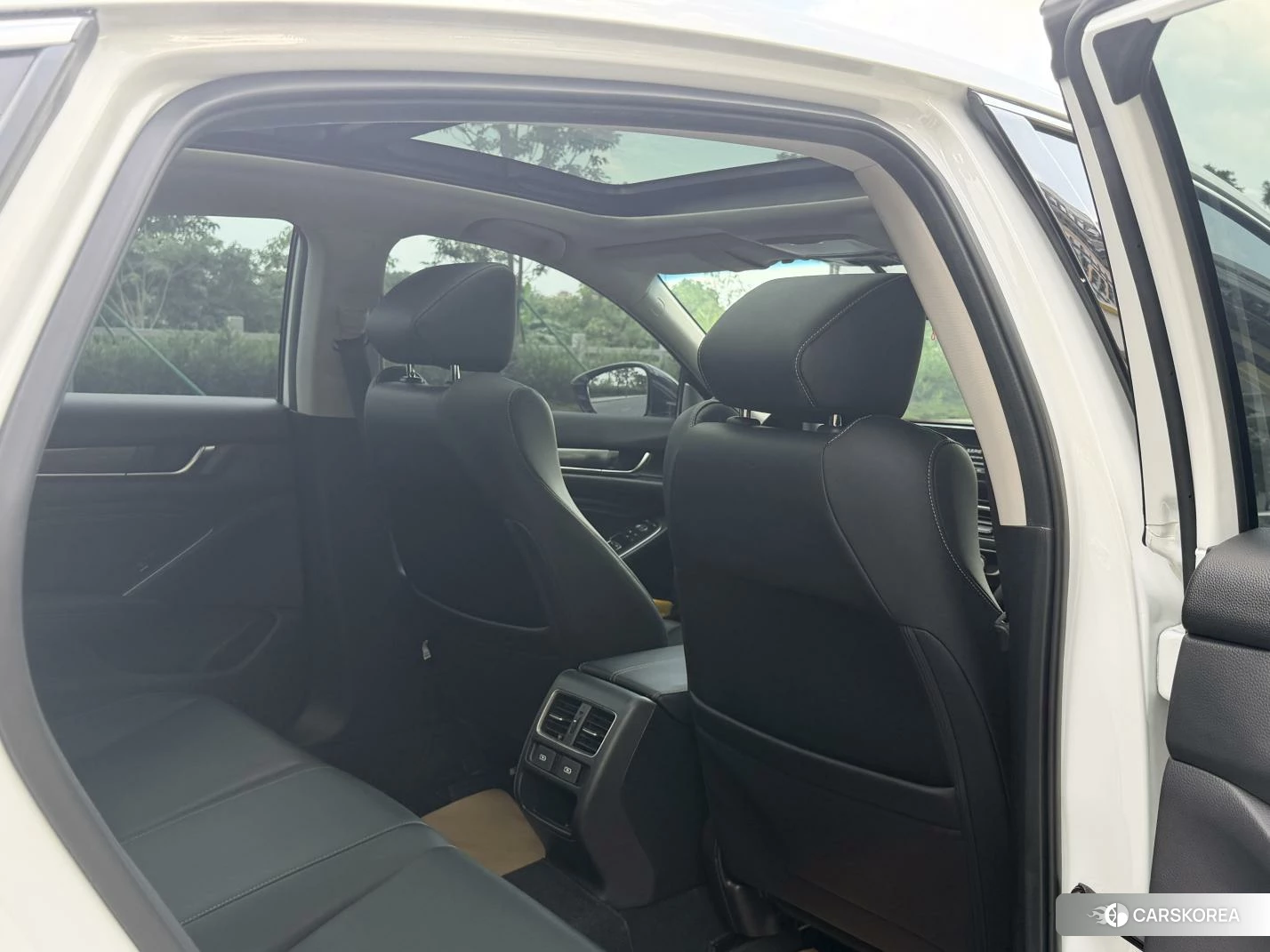 Honda Accord id 4512855 из Китая 10