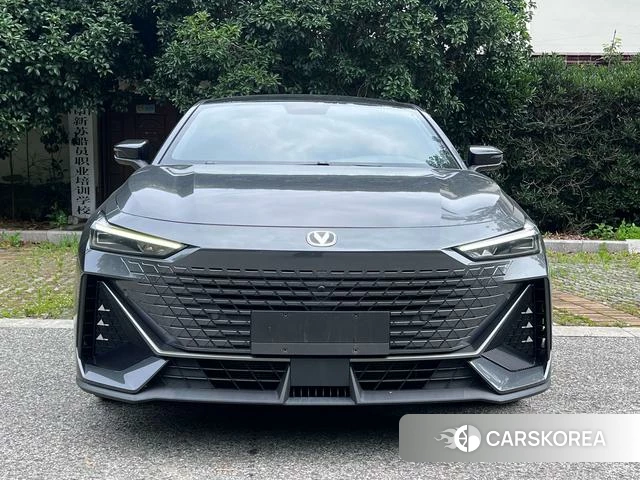 Chang'an UNI-V id 4380376 из Китая 10