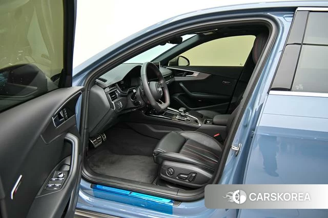 Audi A4L id 4261396 из Китая 10