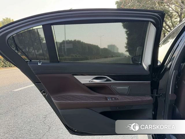 BMW 7 series id 4209924 из Китая 10