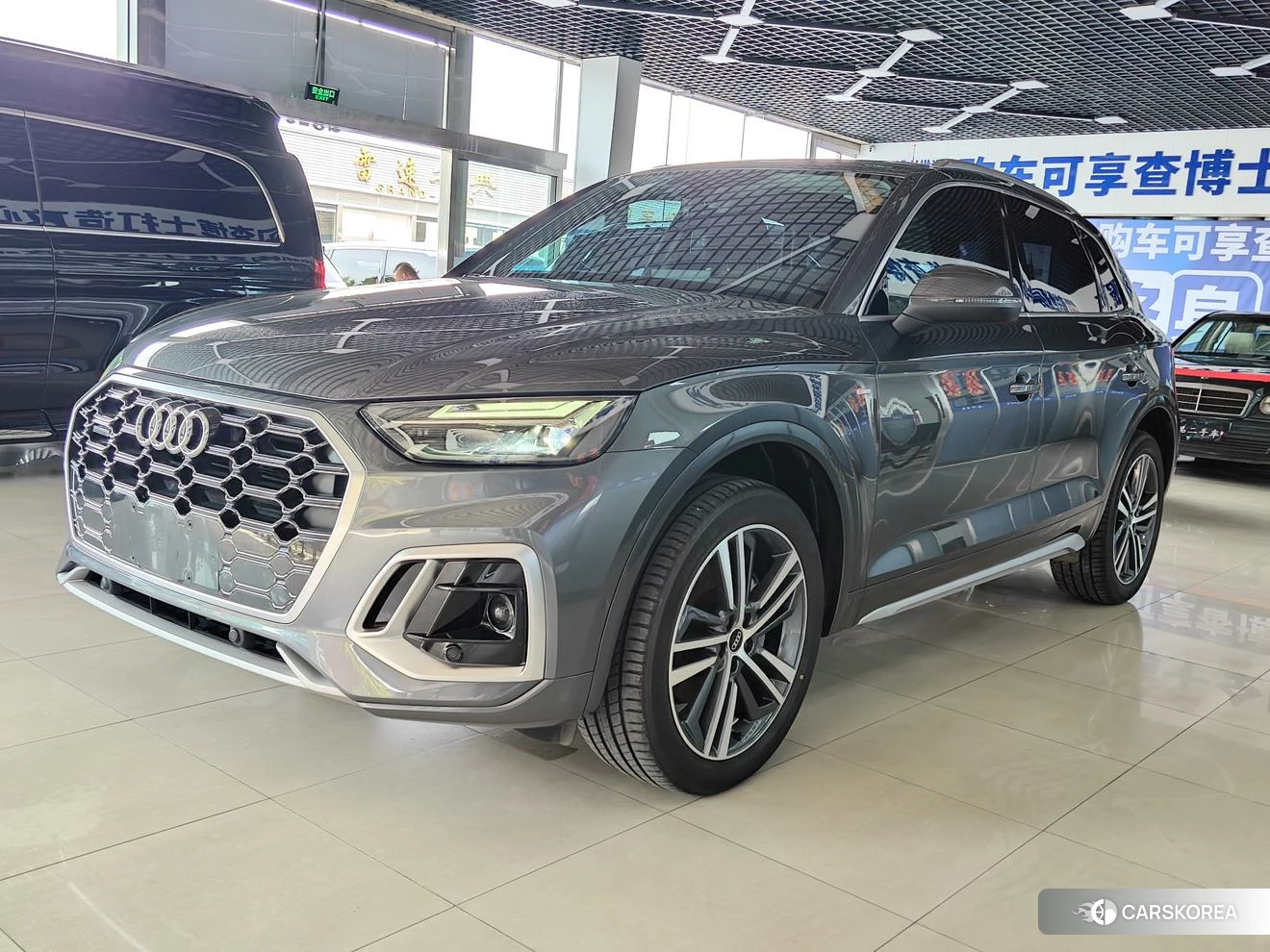 Audi Q5L id 4512720 из Китая 10