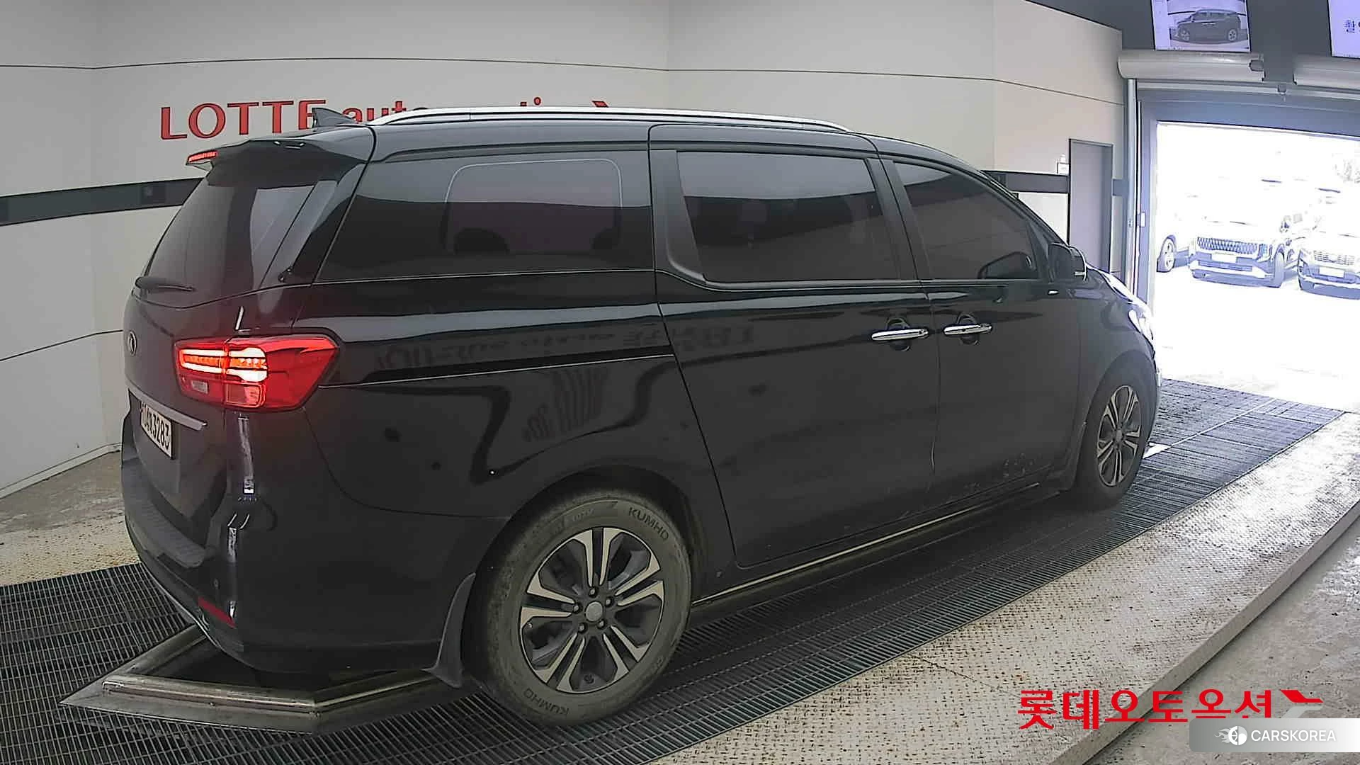 Kia Carnival id 4664332 из Кореи 10