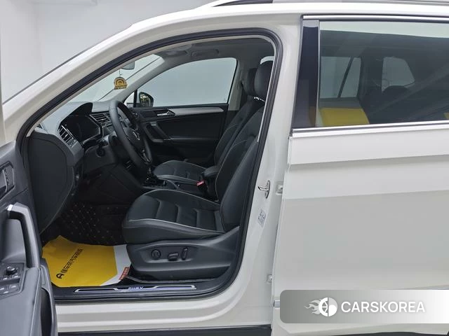 Volkswagen Tiguan L PHEV id 4222349 из Китая 10