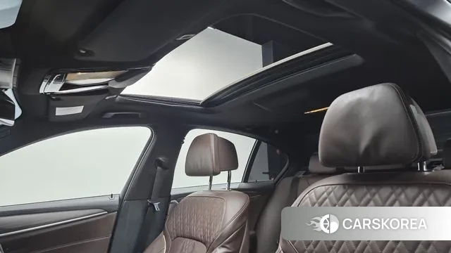 BMW 5 Series (G30) id 3449049 из Кореи 10