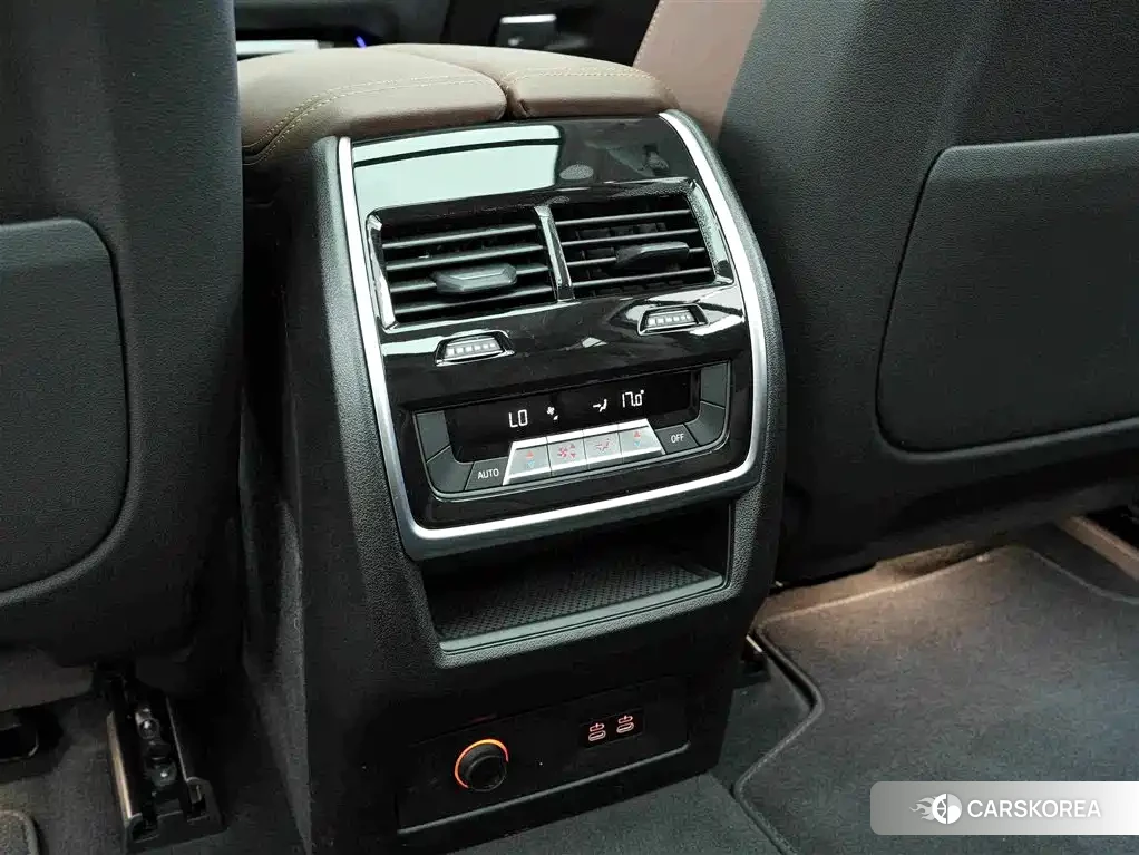 BMW X7 id 4553945 из Китая 10
