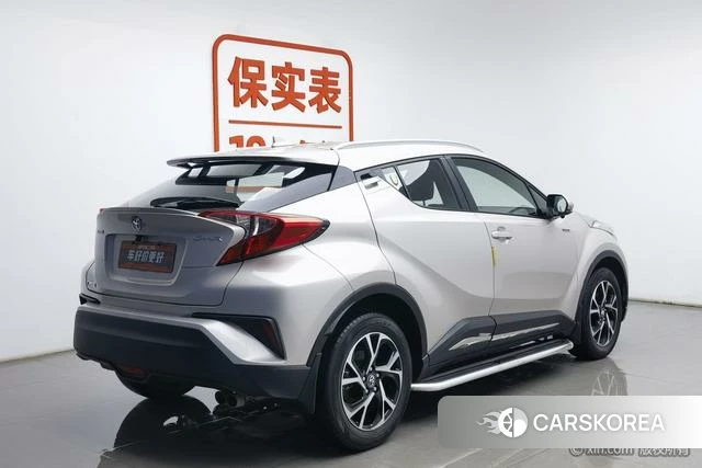 Toyota C-HR id 4259128 из Китая 10